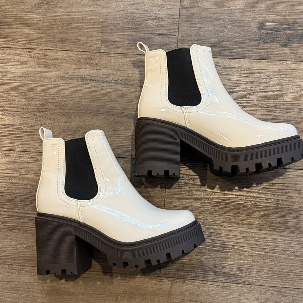Amazon Women's Ankle Boots in Cream and Black